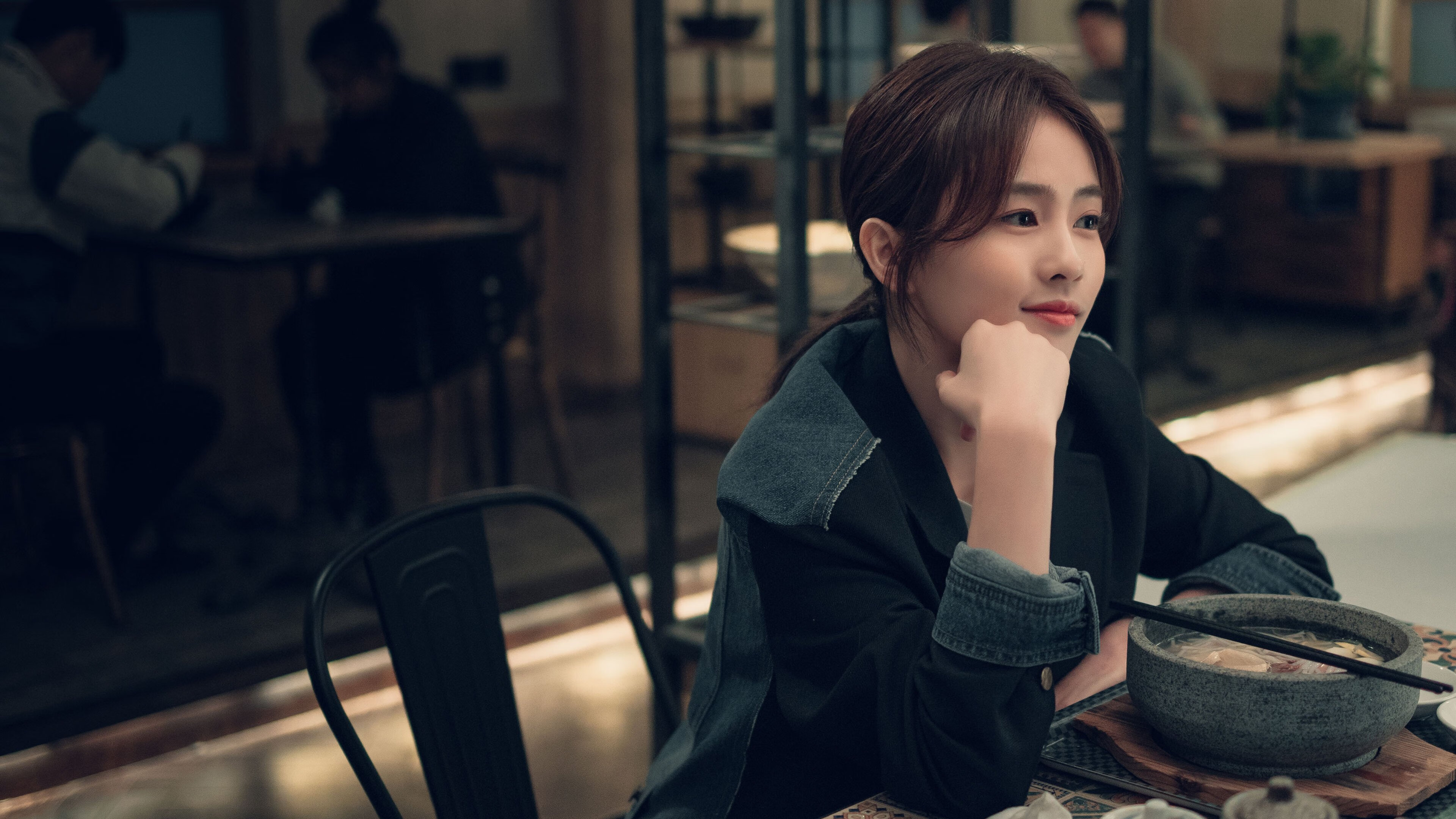 查尔莫斯冲刺惊艳全场,查尔莫斯防守怎么样